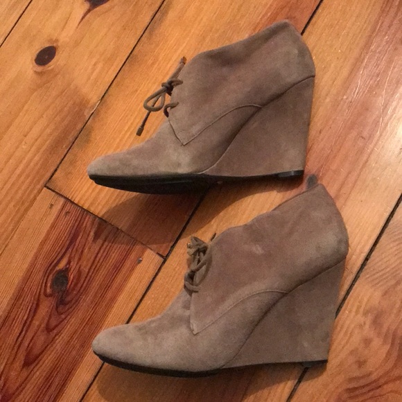 Isaac Mizrahi Shoes - SALE!! Isaac Mizrahi booties